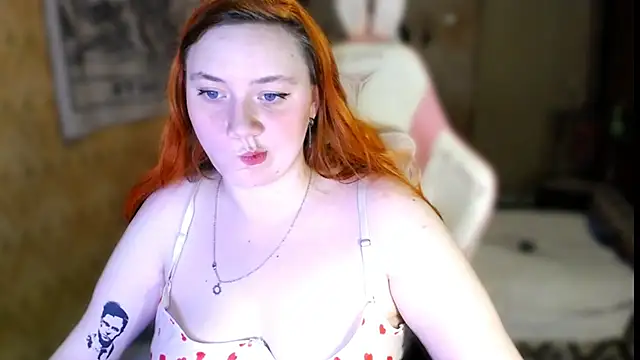 Bitchy Lily online show from 11.06.25