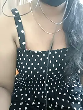 Snapshot of Tamilbigboobie chatting on 02.04.25 Tamilbigboobie online show from 02.04.25