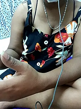 Snapshot of Tamilbigboobie chatting on 09.09.25 Tamilbigboobie online show from 09.09.25