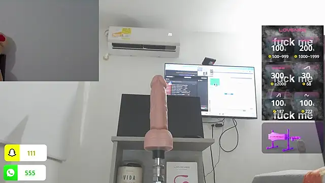 Snapshot of mariana_1_ chatting on 01.10.25 mariana 1 online show from 01.10.25