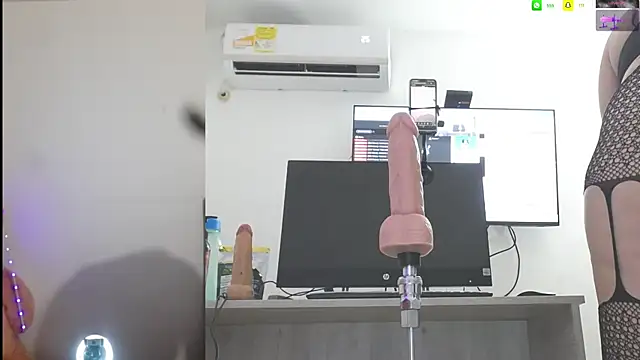 Snapshot of mariana_1_ chatting on 03.23.25 mariana 1 online show from 03.23.25