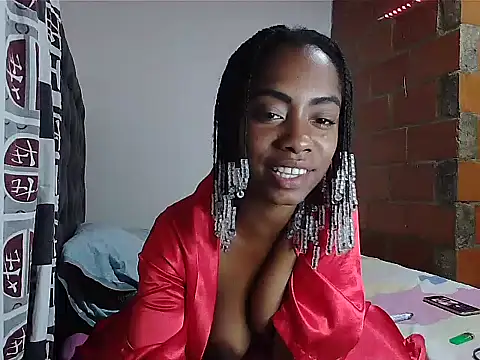 Snapshot of Valentias chatting on 12.03.25 Valentias online show from 12.03.25