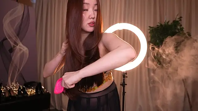 Amelyisthatyou online show from 04.25.26