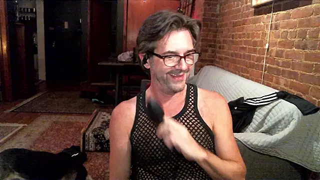 Johnny Bottoms online show from 11.14.25