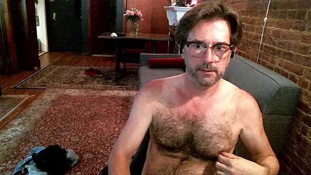 Johnny Bottoms online show from 05.18.26