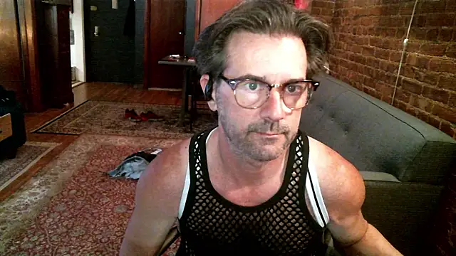 Johnny Bottoms online show from 05.23.26