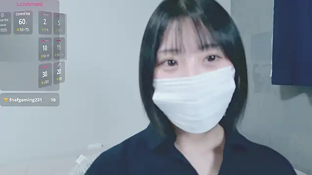 Snapshot of UYU_man chatting on 01.28.25 UYU man online show from 01.28.25