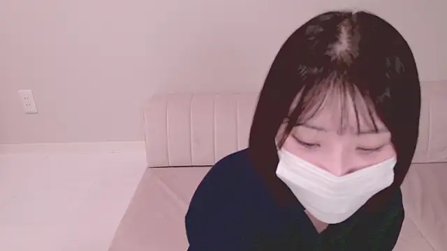 Snapshot of UYU_man chatting on 02.02.25 UYU man online show from 02.02.25