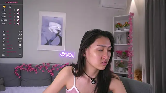 OdeliaGossage online show from 12.04.25