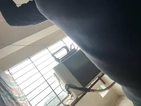 Snapshot of GildanK18 chatting on 01.22.25 GildanK18 online show from 01.22.25