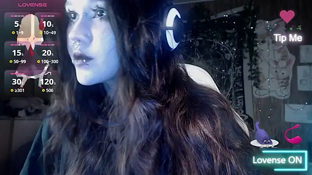 Snapshot of chloe_crystall_killer chatting on 04.30.26 chloe crystall killer online show from 04.30.26