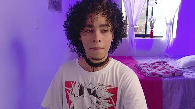 Snapshot of seven7xis chatting on 09.12.25 seven7xis online show from 09.12.25