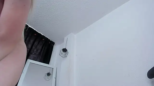 marianneloveee online show from 01.24.25