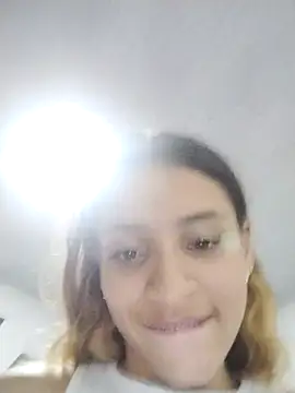 Snapshot of charlotes28 chatting on 12.25.24 charlotes28 online show from 12.25.24