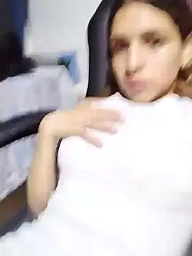 Snapshot of charlotes28 chatting on 12.27.24 charlotes28 online show from 12.27.24