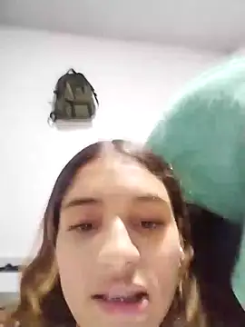 Snapshot of charlotes28 chatting on 01.15.25 charlotes28 online show from 01.15.25