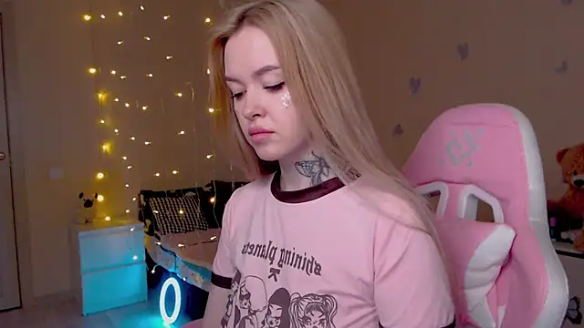 Naughty Mable online show from 03.18.26