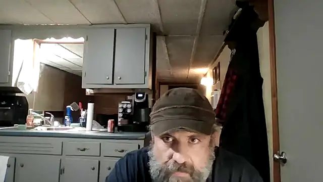 zaneporter46 online show from 10.28.25