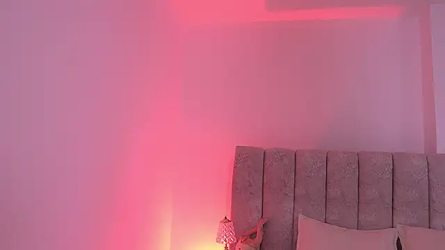 Snapshot of sam_lewins chatting on 12.19.25 sam lewins online show from 12.19.25