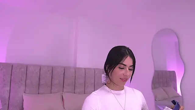 Snapshot of sam_lewins chatting on 01.06.26 sam lewins online show from 01.06.26