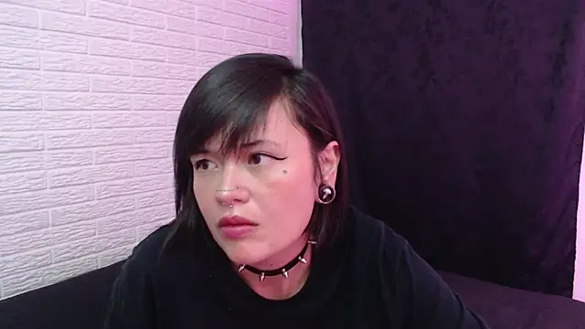 Snapshot of rousstattoo chatting on 03.05.25 rousstattoo online show from 03.05.25