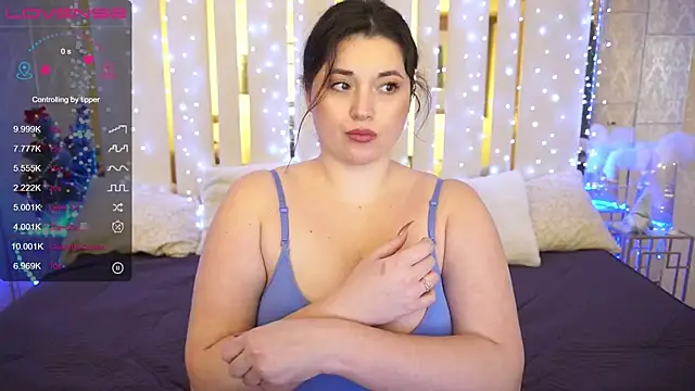 Snapshot of AfinaLin chatting on 01.08.25 AfinaLin online show from 01.08.25