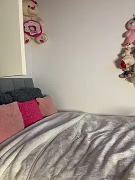 Snapshot of Charlotemonroe chatting on 11.07.25 Charlotemonroe online show from 11.07.25