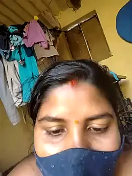 Snapshot of sweet_suman chatting on 03.08.25 sweet suman online show from 03.08.25