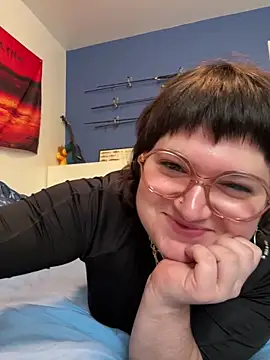 Snapshot of _dwhorekin_ chatting on 10.20.25  dwhorekin  online show from 10.20.25