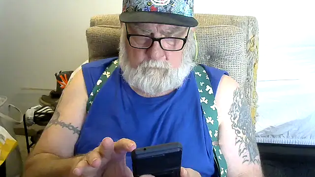 Snapshot of viejo_oso chatting on 03.13.26 viejo oso online show from 03.13.26