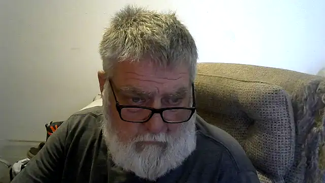 Snapshot of viejo_oso chatting on 03.22.26 viejo oso online show from 03.22.26