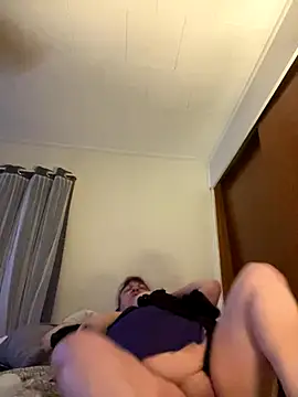 Luciouslouise72xh online show from 09.13.25