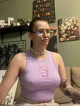 Snapshot of Sabrina_shells chatting on 03.06.25 Sabrina shells online show from 03.06.25