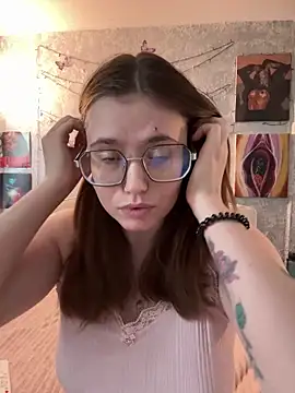 Sabrina shells online show from 02.14.26