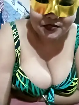 Snapshot of LustyBhabhi chatting on 01.26.25 LustyBhabhi online show from 01.26.25