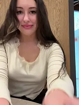Snapshot of AndreaMood chatting on 01.10.25 AndreaMood online show from 01.10.25