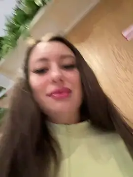 Snapshot of AndreaMood chatting on 01.28.25 AndreaMood online show from 01.28.25