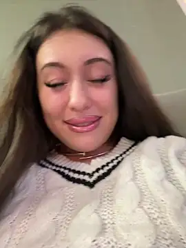 Snapshot of AndreaMood chatting on 02.22.25 AndreaMood online show from 02.22.25