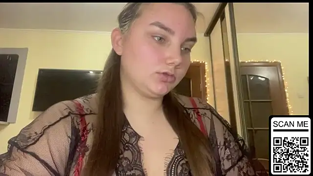 Snapshot of Dreamyblushfairy chatting on 11.16.25 Dreamyblushfairy online show from 11.16.25