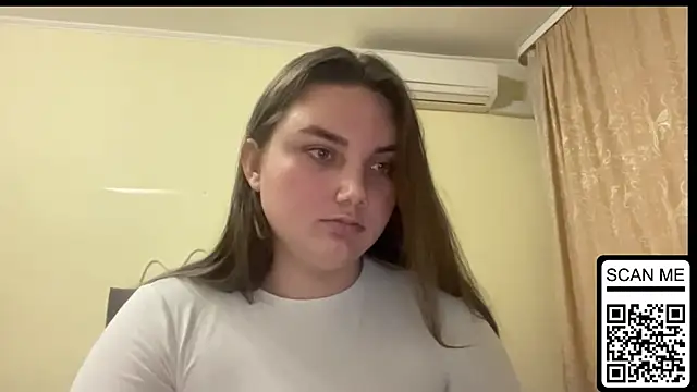 Snapshot of Dreamyblushfairy chatting on 11.25.25 Dreamyblushfairy online show from 11.25.25