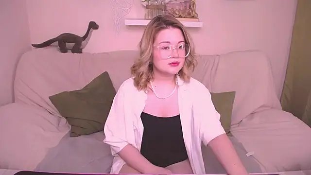 TessPleasure online show from 12.26.24