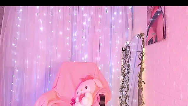 Snapshot of NattSumi chatting on 01.03.25 NattSumi online show from 01.03.25