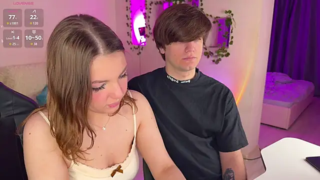 RobertAndLinela online show from 12.14.25