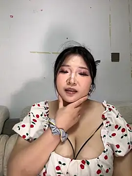 Snapshot of Happyou2 chatting on 01.21.25 Happyou2 online show from 01.21.25