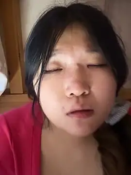 Snapshot of Happyou2 chatting on 01.28.25 Happyou2 online show from 01.28.25