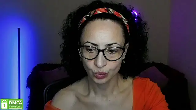 Arianasweety23 online show from 03.18.25