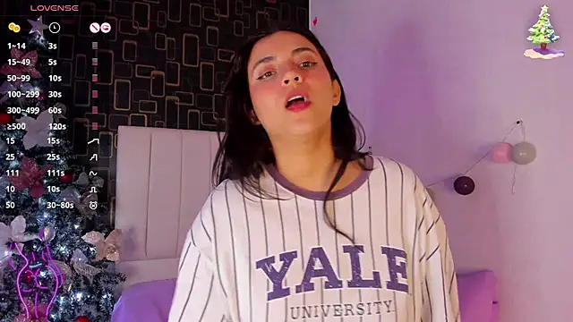 Snapshot of dulce_bunny18 chatting on 12.31.24 dulce bunny18 online show from 12.31.24