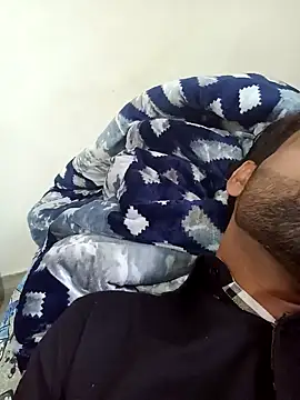 Snapshot of playboyz77 chatting on 01.01.25 playboyz77 online show from 01.01.25