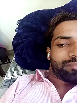 Snapshot of playboyz77 chatting on 01.04.25 playboyz77 online show from 01.04.25