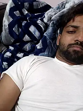 Snapshot of playboyz77 chatting on 11.19.25 playboyz77 online show from 11.19.25